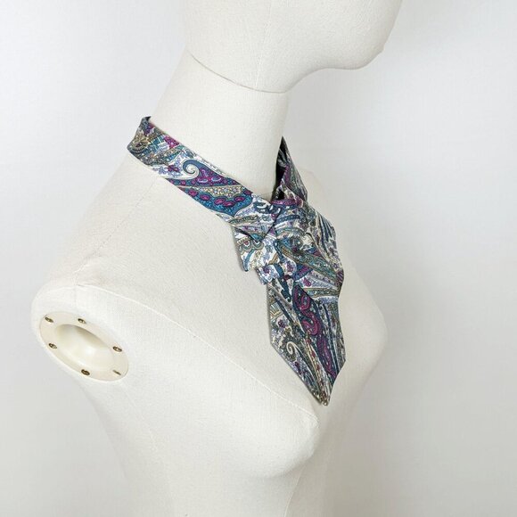 Ogsplosh Handcrafted Unisex Ascot Scarf - Picture 3 of 6